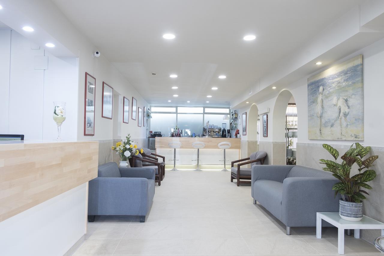 Hotel Tolosa Salou Buitenkant foto